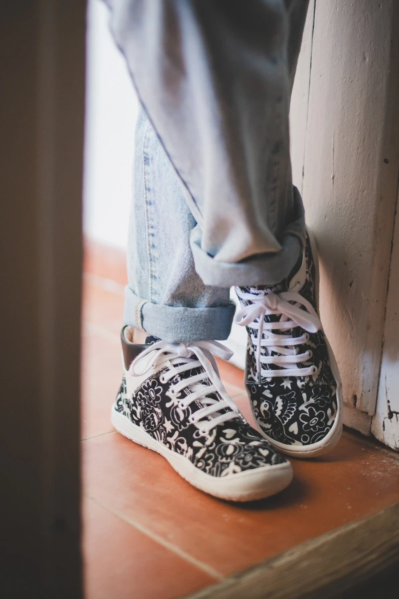 Босоногие ботинки Sambas the bambas Original Luna — чёрно-белые, фото 2