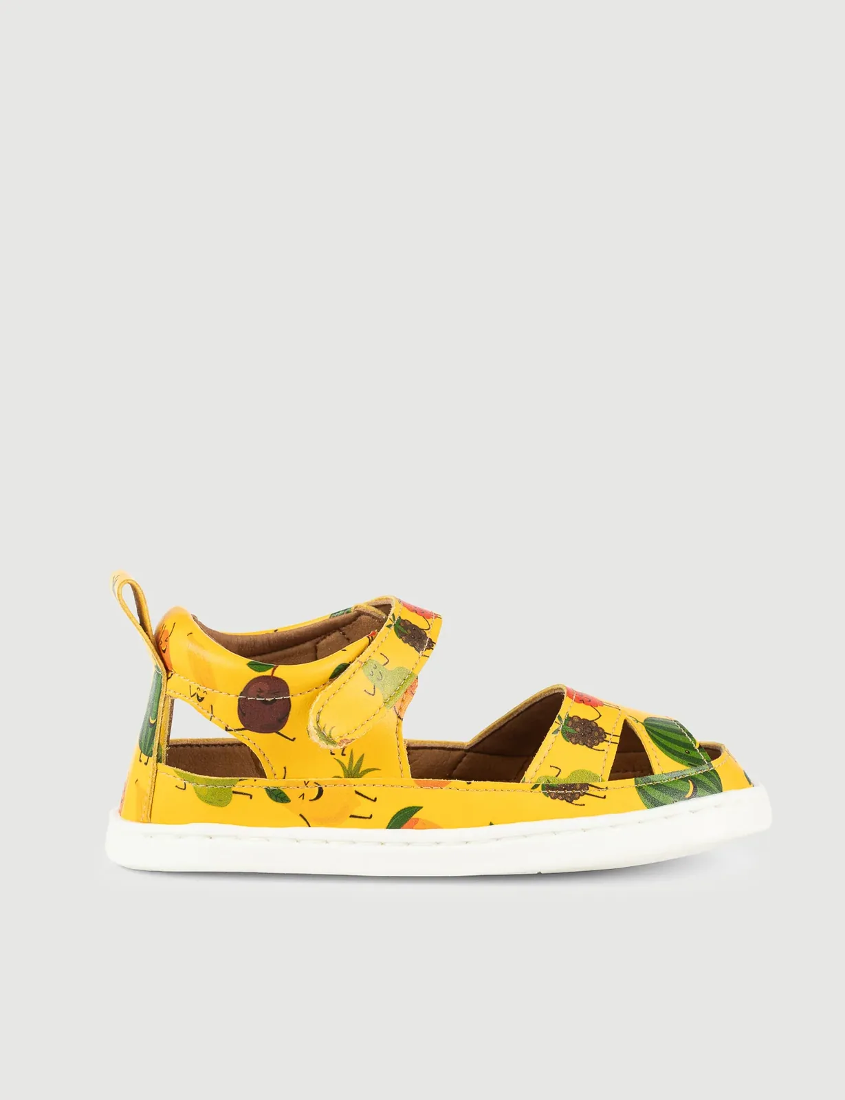 Для малышей: сандалии SHUU Origen, жёлтые с фруктовым принтом — фото 1 из 4